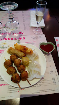 Plats et boissons du Restaurant chinois Cinq Bonheurs à Saint-Quentin - n°12