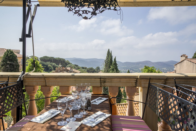 Photo hôtels Hôtel Bellevue 83230 Bormes-les-Mimosas