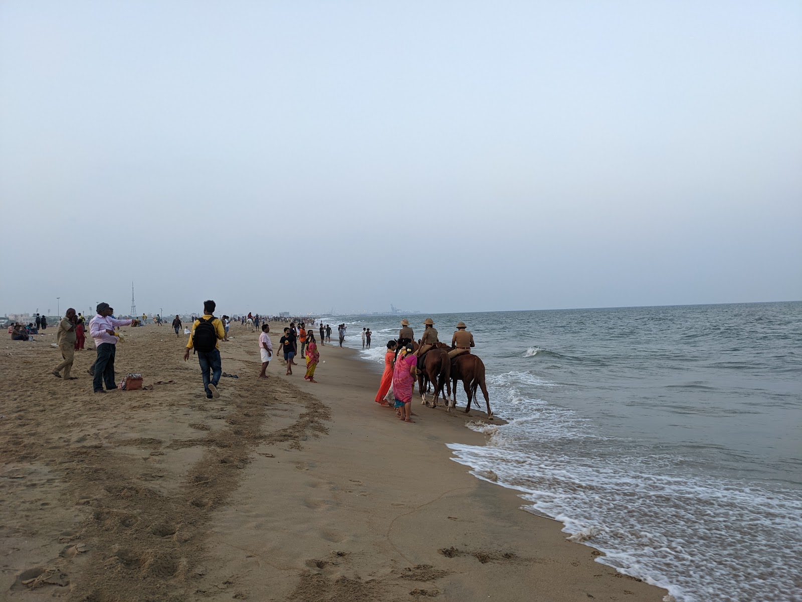 Photo de Gandhi Beach avec plage spacieuse