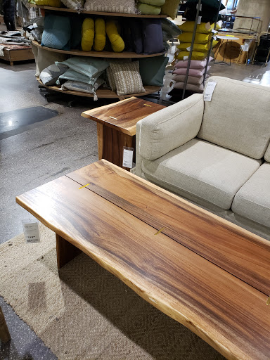 Department Store «Saks OFF 5TH», reviews and photos, 850 3rd Ave, Brooklyn, NY 11232, USA