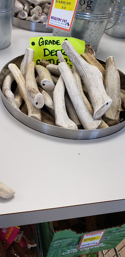 Pet Supply Store «Healthy Pet Natural Pet Care Market», reviews and photos, 2620 N Farnsworth Ave, Aurora, IL 60502, USA