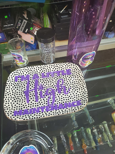 Tobacco Shop «Hypnotized Smoke Shop», reviews and photos, 2967 Patterson Rd, Florissant, MO 63031, USA