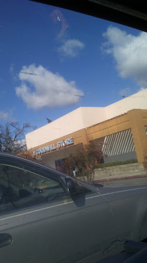 Thrift Store «Goodwill», reviews and photos