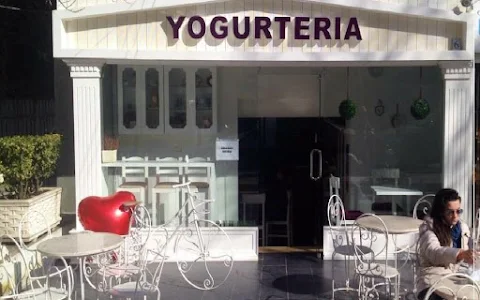 Yogurteria Tirana, Bllok image