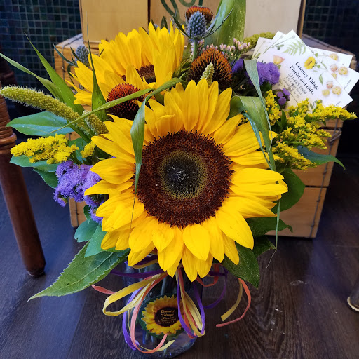 Florist «Country Village Florist and Gifts, Inc.», reviews and photos, 212 E Main St, East Islip, NY 11730, USA