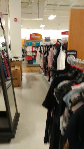 Department Store «T.J. Maxx», reviews and photos, 20 Chapel View Blvd, Cranston, RI 02920, USA