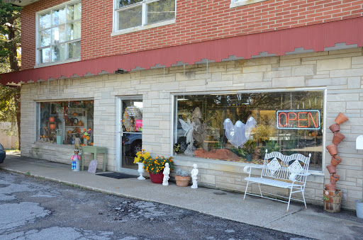 Florist «Newports Flowers», reviews and photos, 2125 Wilson Ave SW, Cedar Rapids, IA 52404, USA