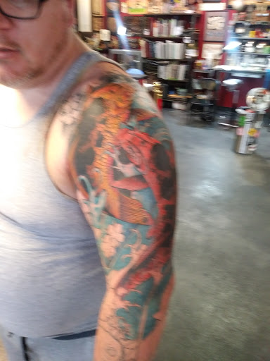 Tattoo Shop «Sacred Hand Tattoo Society», reviews and photos, 960 Parsons Ave, Columbus, OH 43206, USA