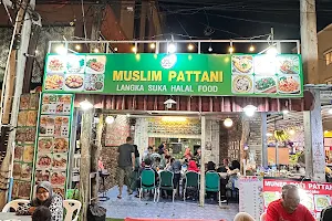 Ao Nang Mosque Market image