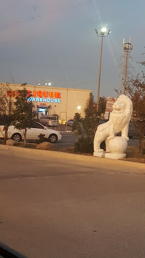 Liquor Store «Liquor Warehouse», reviews and photos, 2125 E Division St, Arlington, TX 76011, USA