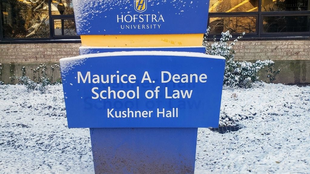 Hofstra Law Library at Maurice A. Deane School of Law 11549