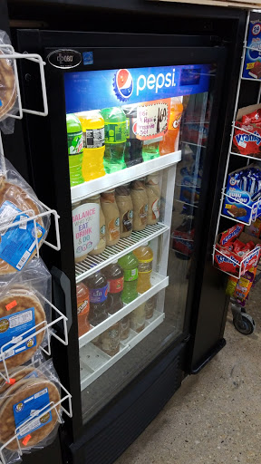 Grocery Store «La Rosita Grocery Store», reviews and photos, 500 North Ave, Glendale Heights, IL 60139, USA