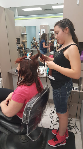 Hair Salon «Guys & Gals Quarters Salon & Day Spa», reviews and photos, 22 Saratoga Dr, Batesville, IN 47006, USA