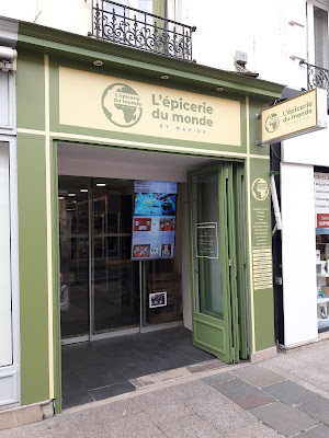 Épicerie du monde à Puteaux