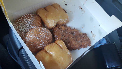 Donut Shop «Daylight Donuts», reviews and photos, 125 State St, Pleasant Grove, UT 84062, USA