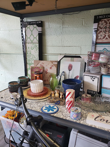 U-Pawn LLC, 884 Main St, Willimantic, CT 06226, USA, 