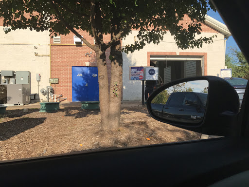 Car Wash «White Horse Auto Wash», reviews and photos, 15705 Jefferson Davis Hwy, Woodbridge, VA 22191, USA