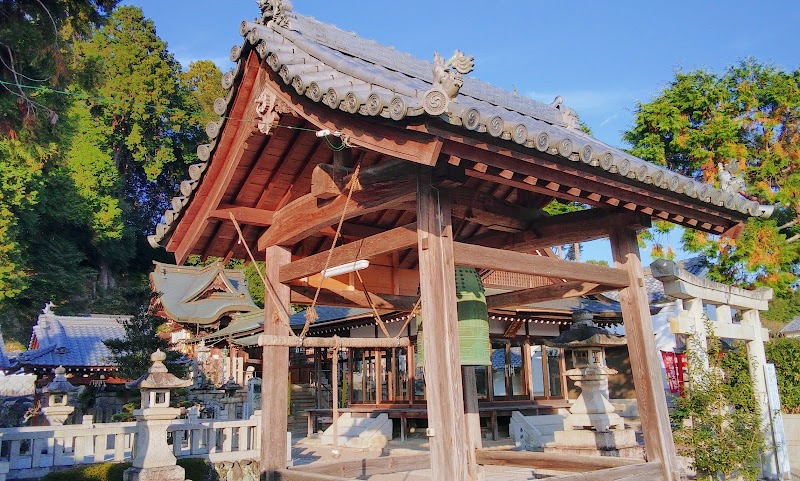 山村神社