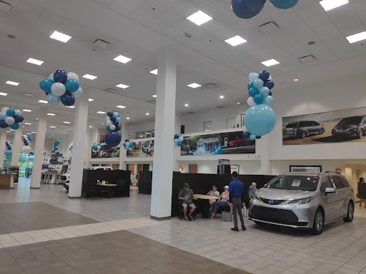 Toyota Dealer «Clearwater Toyota», reviews and photos, 21799 US Hwy 19 N, Clearwater, FL 33765, USA