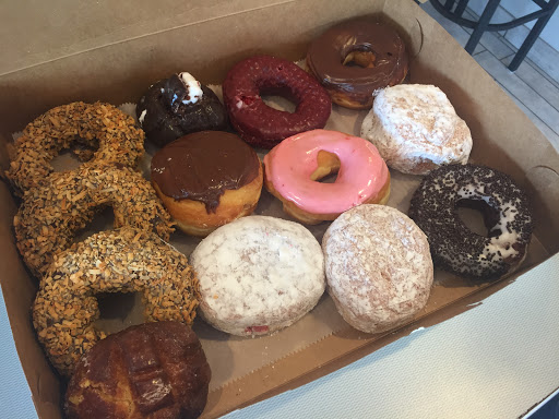 Donut Shop «Spunky Dunkers», reviews and photos, 3441 N Arlington Heights Rd, Arlington Heights, IL 60004, USA