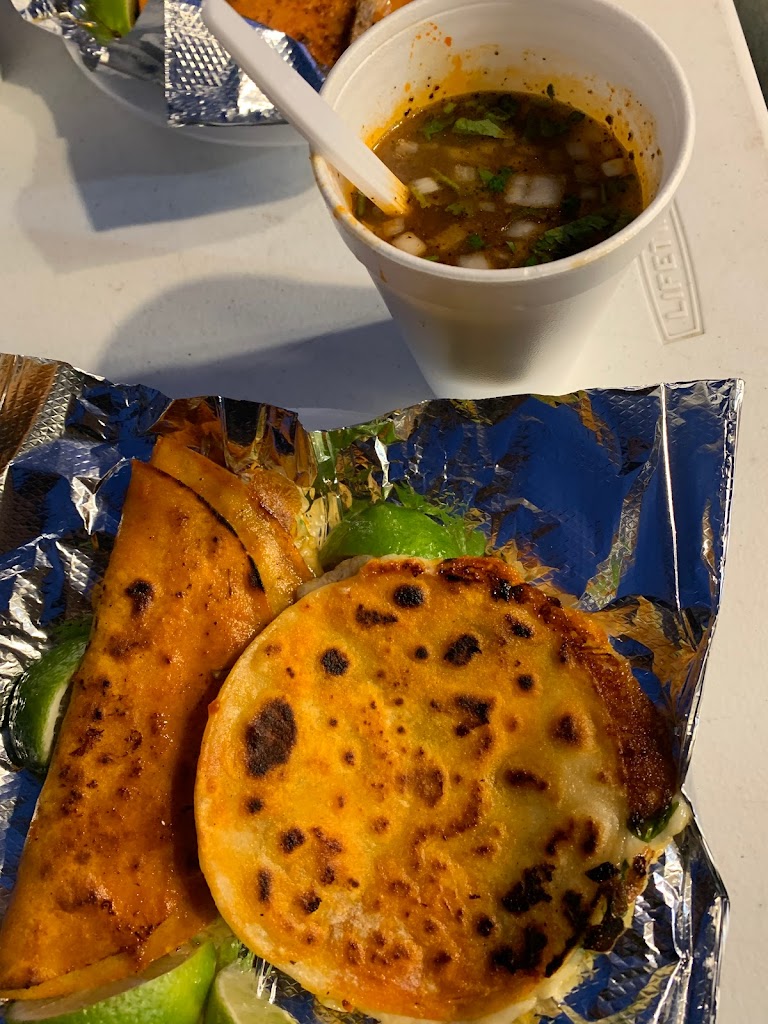 Lucre’s Tacos 92371