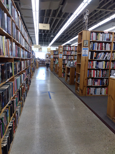 Book Store «Half Price Books», reviews and photos, 17145 W Bluemound Rd, Brookfield, WI 53005, USA