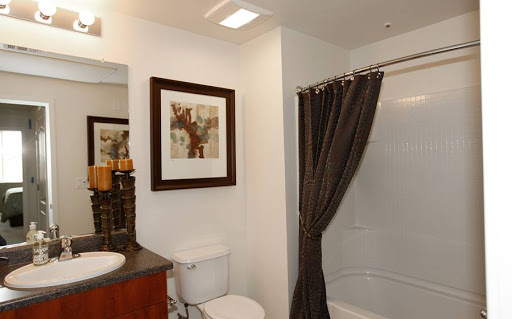 Apartment Building «Avalon Union City», reviews and photos