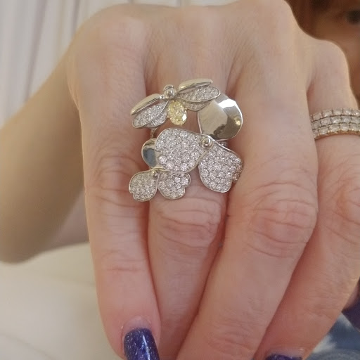 Jewelry Store «Tiffany & Co.», reviews and photos, 149 Stanford Shopping Center, Palo Alto, CA 94304, USA