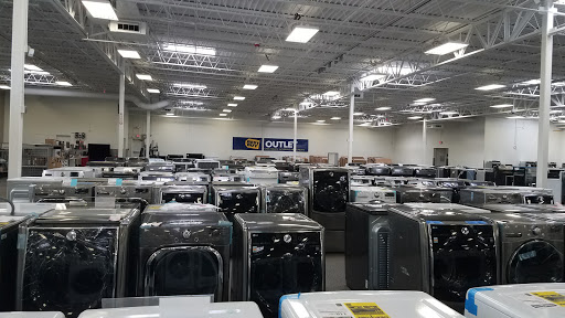 Electronics Store «Best Buy Outlet Store», reviews and photos, 5220 Capital Blvd, Raleigh, NC 27616, USA