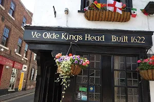 Kings Head Chester image