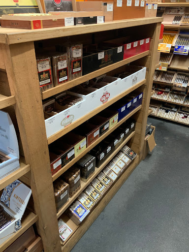 Tobacco Shop «Smoker Friendly / Gasamat», reviews and photos, 2698 S Parker Rd, Aurora, CO 80014, USA