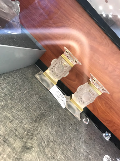 Pawn Shop «Best Collateral San Rafael Pawn Shop», reviews and photos, 813 3rd St, San Rafael, CA 94901, USA