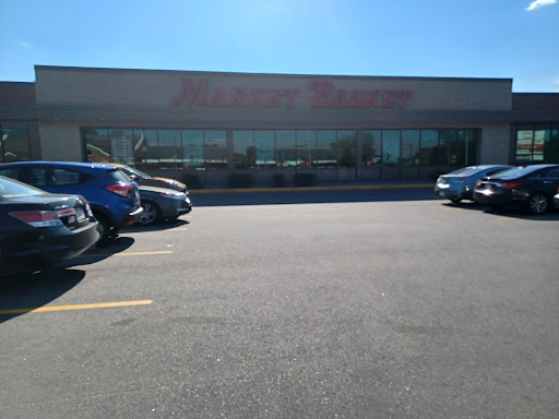 Grocery Store «Market Basket», reviews and photos, 11 Wood St, Lowell, MA 01851, USA