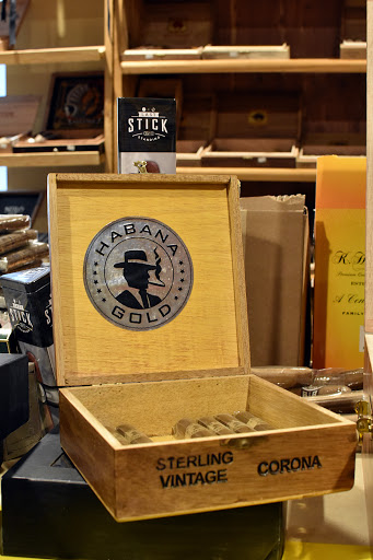 Cigar Shop «Osi Tobacco», reviews and photos, 4836 Hills and Dales Rd NW, Canton, OH 44708, USA