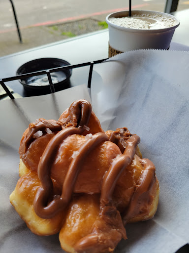Donut Shop «Legendary Doughnuts», reviews and photos, 2602 6th Ave, Tacoma, WA 98406, USA