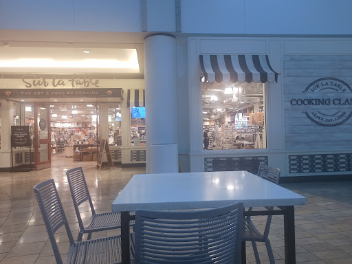Shopping Mall «Scottsdale Fashion Square», reviews and photos, 7014 E Camelback Rd, Scottsdale, AZ 85251, USA
