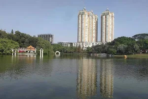 Donghu Park image