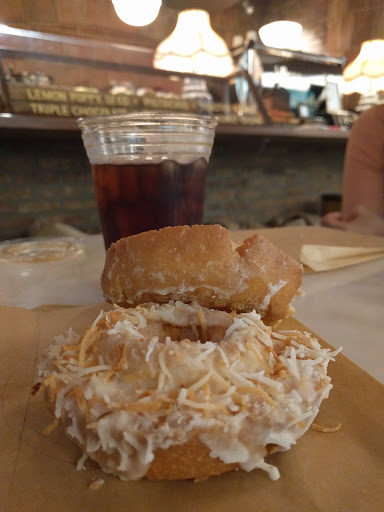Donut Shop «Doughnut Vault», reviews and photos, 111 N Canal St, Chicago, IL 60606, USA