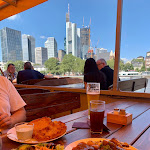 Photo n°1 de l'avis de Xx.e fait le 10/08/2023 à 11:15 sur le  Bootshaus Frau Rauscher auf dem Main à Frankfurt