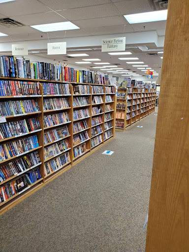 Book Store «Half Price Books», reviews and photos