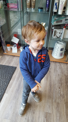 Beauty Salon «Salon TEC», reviews and photos, 1300 50th St #103, West Des Moines, IA 50265, USA