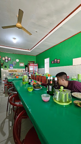 Makanan dan Minuman di Sulawesi Selatan: Menikmati Kelezatan di Rm. Pakalli Maros dan jumlah tempat lainnya