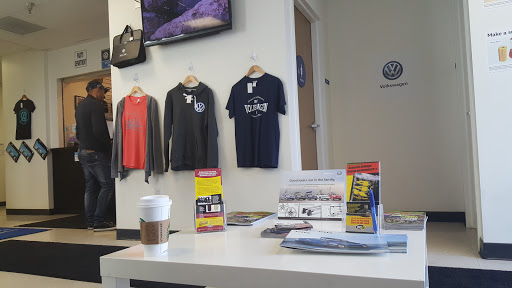 Car Dealer «Folsom Lake Volkswagen», reviews and photos, 12565 Auto Mall Cir, Folsom, CA 95630, USA