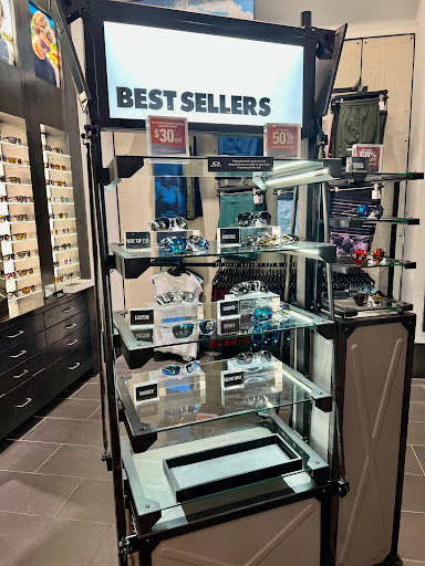Sunglasses Store «Oakley Store», reviews and photos, 548 Brandon Town Center Dr, Brandon, FL 33511, USA