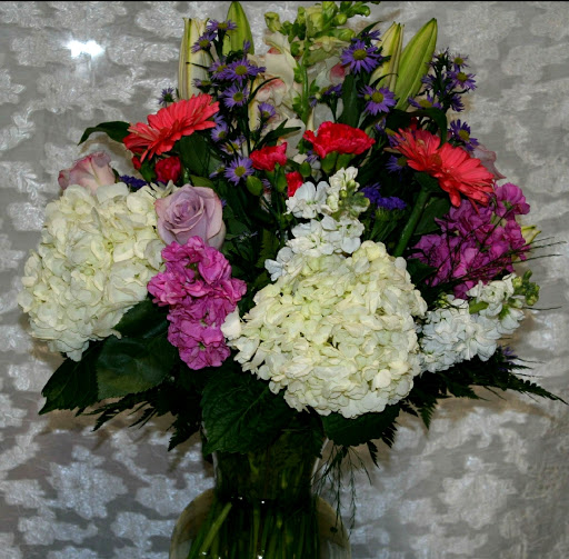 Florist «Greenlawn Florist», reviews and photos, 841 Pulaski Rd, Greenlawn, NY 11740, USA