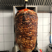 Photos du propriétaire du Restaurant allemand Sürpriz - Berliner Kebab à Paris - n°10