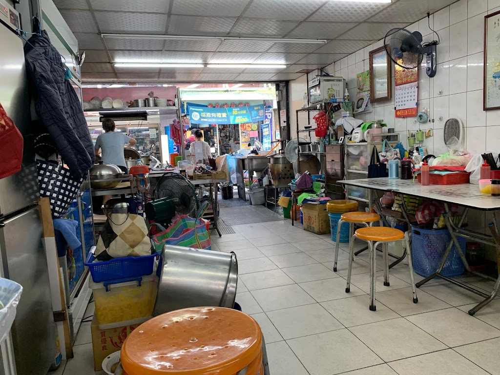 光明街油飯 的照片