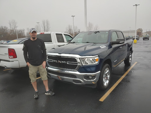 Chrysler Dealer «Dellen Chrysler Dodge Jeep Ram», reviews and photos, 2640 W Main St, Greenfield, IN 46140, USA