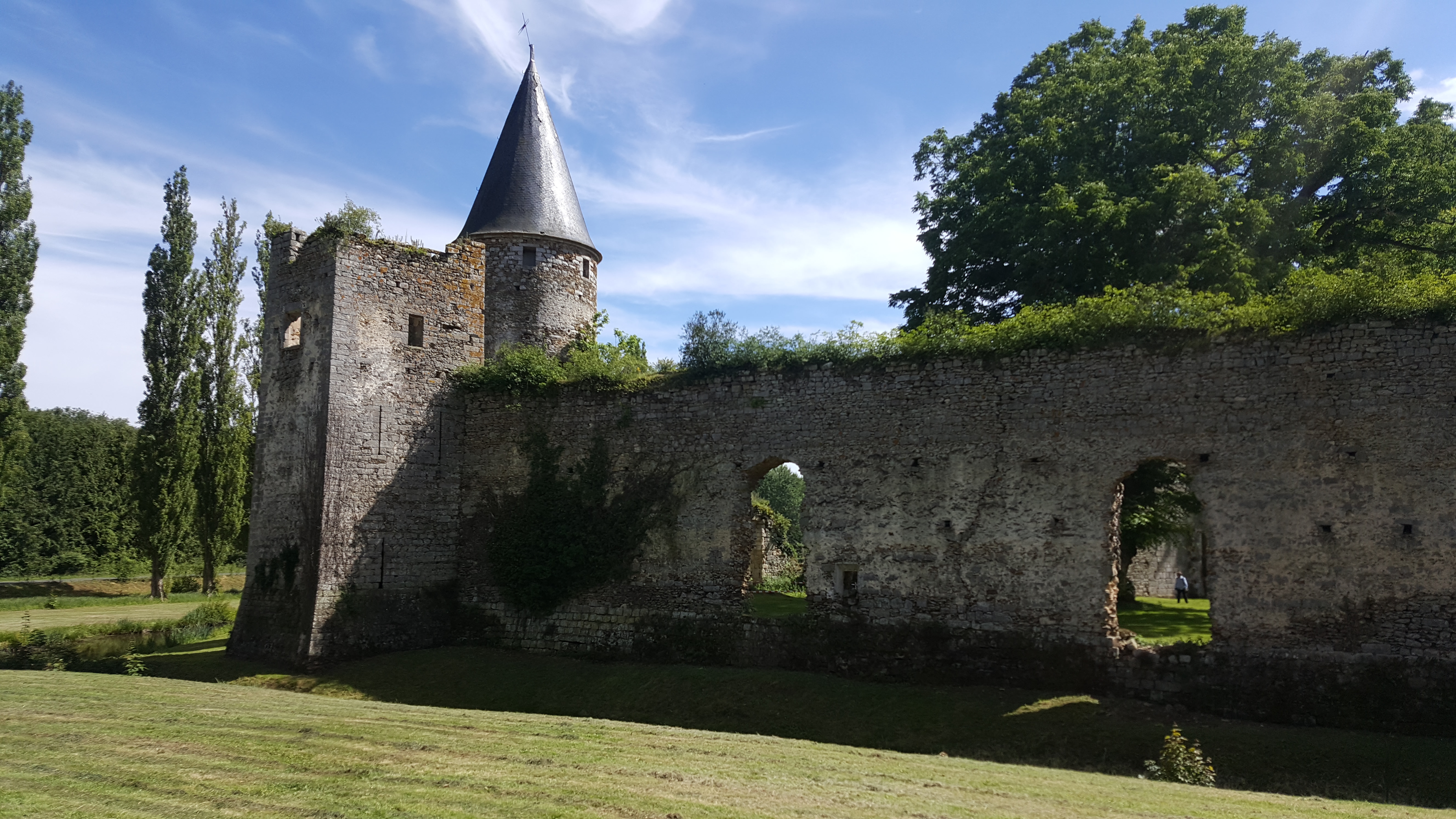 Photo n° 4 de l'avis de légion.a fait le 27/06/2018 à 15:32