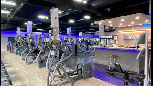 Gym «Intoxx Fitness - Grasmere», reviews and photos, 2071 Clove Rd, Staten Island, NY 10304, USA